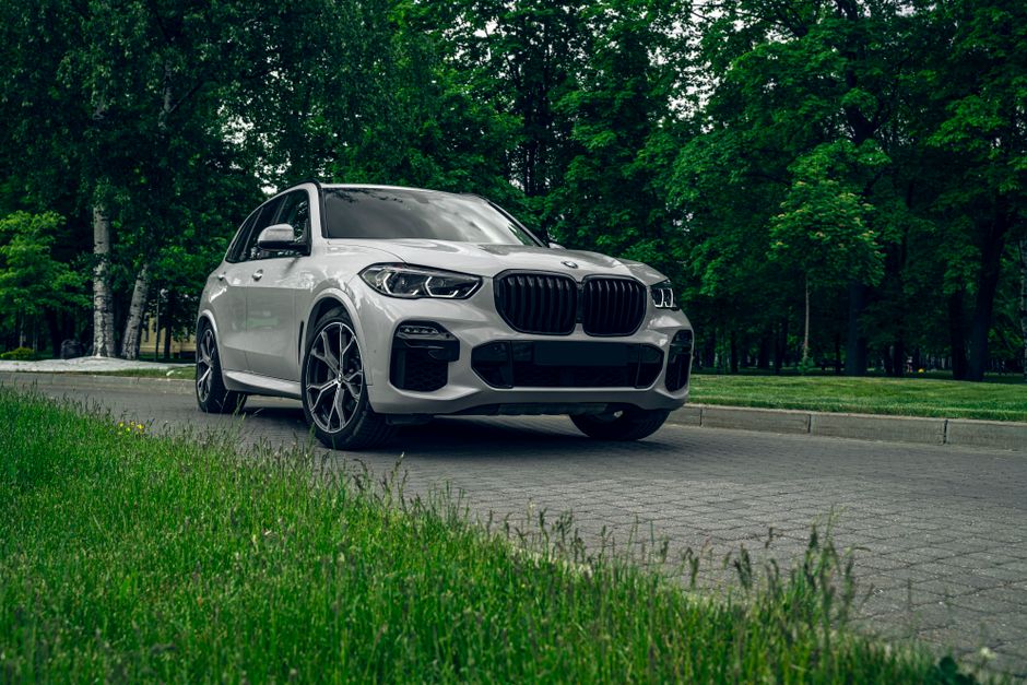 BMW X5 G05 DRL Failure: Fix Blinking or Dead Daytime Running Lights (2019-2023)
