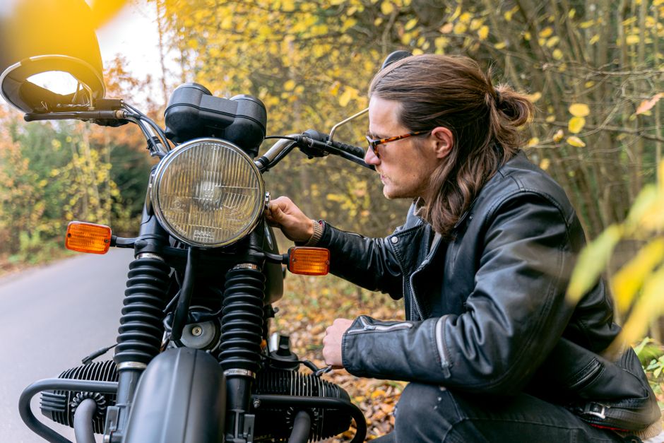 Headlight Aiming Screws & Adjusters: A Buyer's Guide to Sourcing Durable Parts