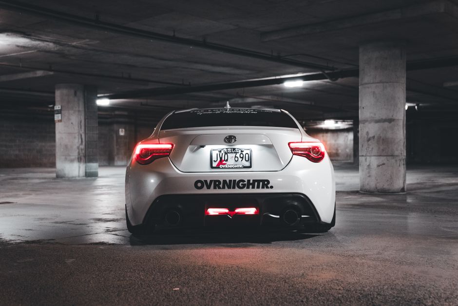 License Plate Lights: A Wholesale Sourcing Guide for Auto Parts Buyers
